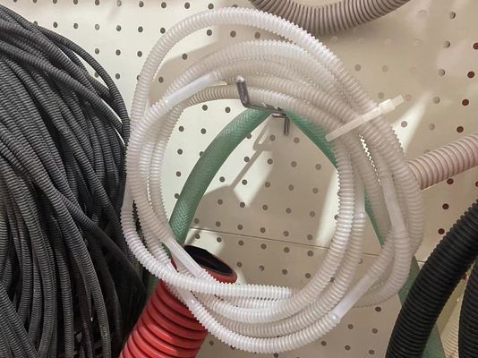 10-32mm jednościenna linia do wytłaczania rur falistych PE PP PVC Maszyna do rur oddechowych