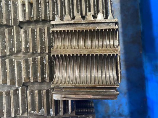 HDPE PE PVC Jednościenna elektryczna linia do wytłaczania miękkiego węża z tektury falistej