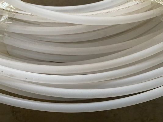 Gwintowanie rur Mała duża średnica Linia do wytłaczania rur HDPE W pełni automatyczna