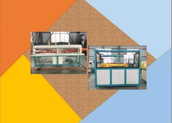 Głęboka śruba 800Kg / H Linia do wytłaczania rur falistych PLC
