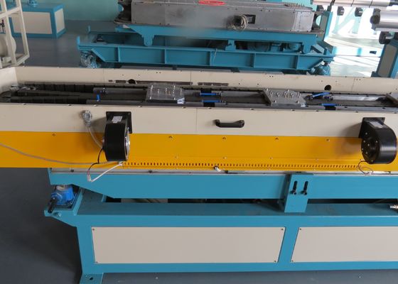 Linia do wytłaczania rur falistych z PVC o średnicy 50 mm z PP Chłodzenie wodą 20 m / min