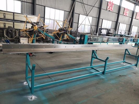 Odpływ wody Linia produkcyjna do wytłaczania rur z tworzywa sztucznego PVC Automatyczna 16-63 mm